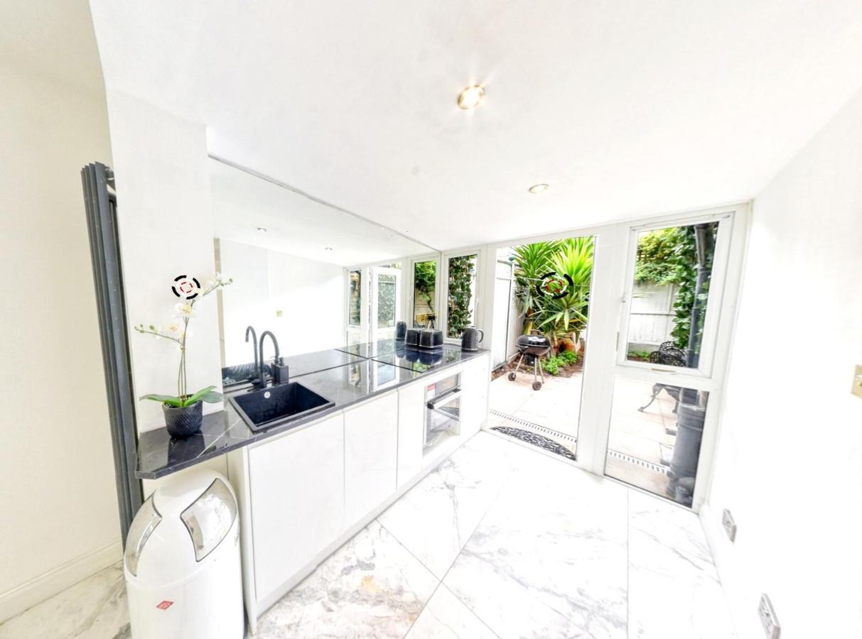 Charming 2-bed House In Holiday home